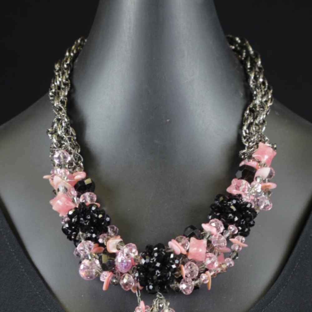 Designer Necklace - Picture 2 of 2